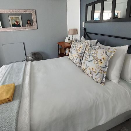 Peony Luxury Room With Wifi And Own Entrance Stellenbosch Ngoại thất bức ảnh