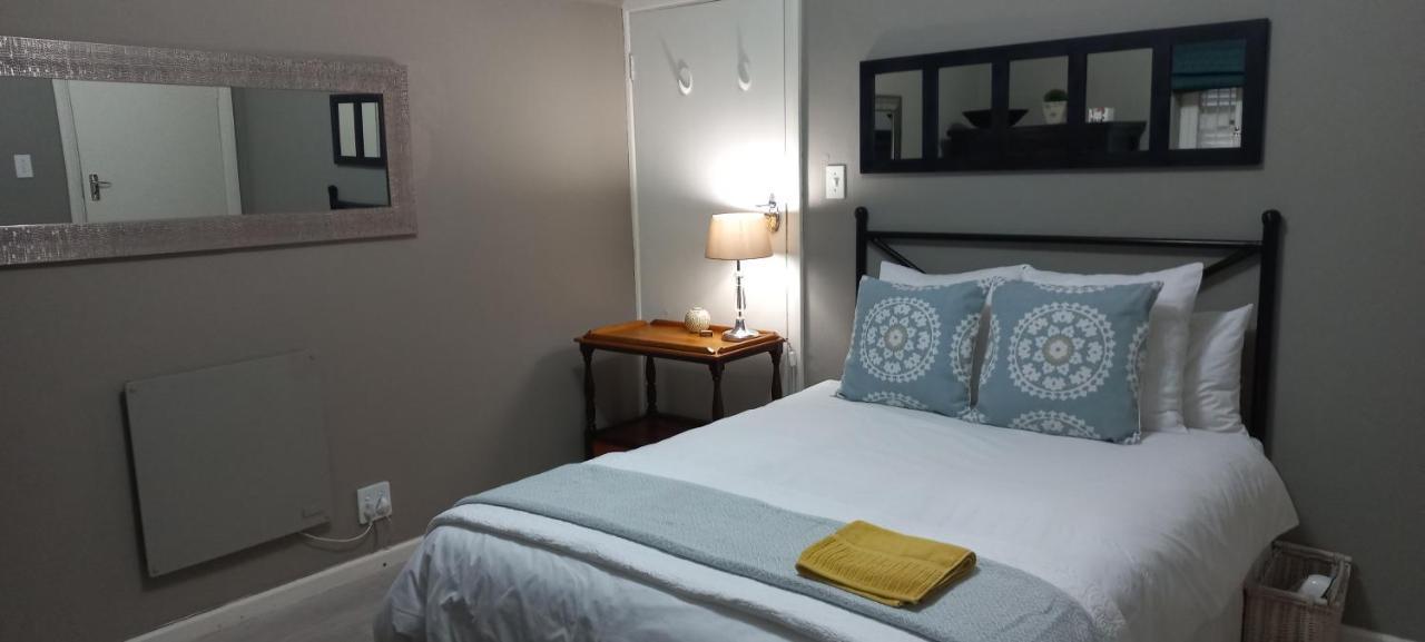 Peony Luxury Room With Wifi And Own Entrance Stellenbosch Ngoại thất bức ảnh