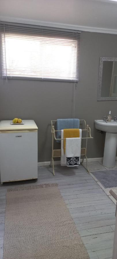 Peony Luxury Room With Wifi And Own Entrance Stellenbosch Ngoại thất bức ảnh