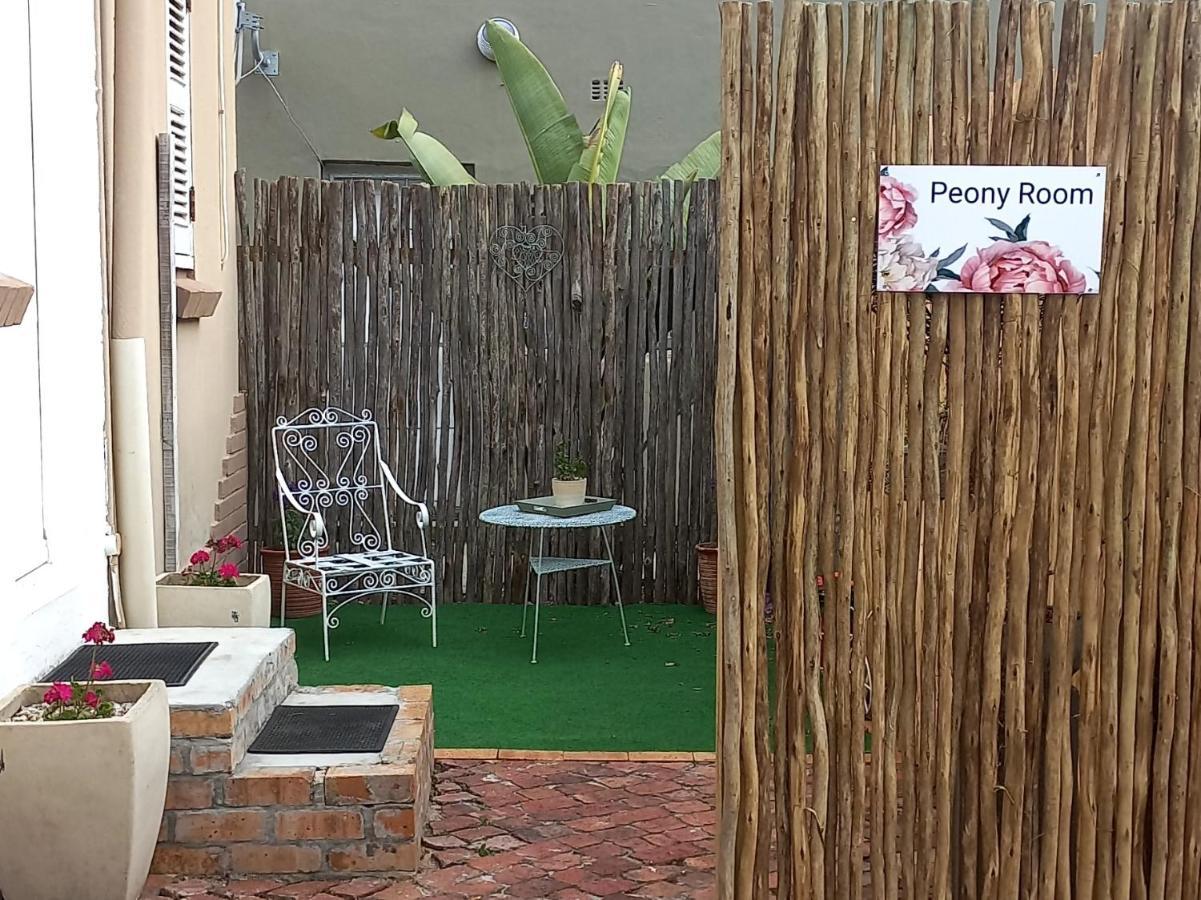 Peony Luxury Room With Wifi And Own Entrance Stellenbosch Ngoại thất bức ảnh