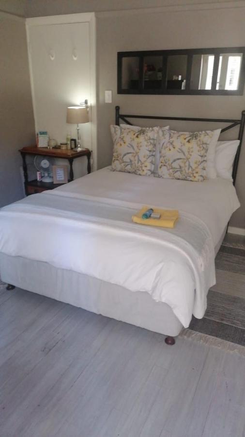 Peony Luxury Room With Wifi And Own Entrance Stellenbosch Ngoại thất bức ảnh